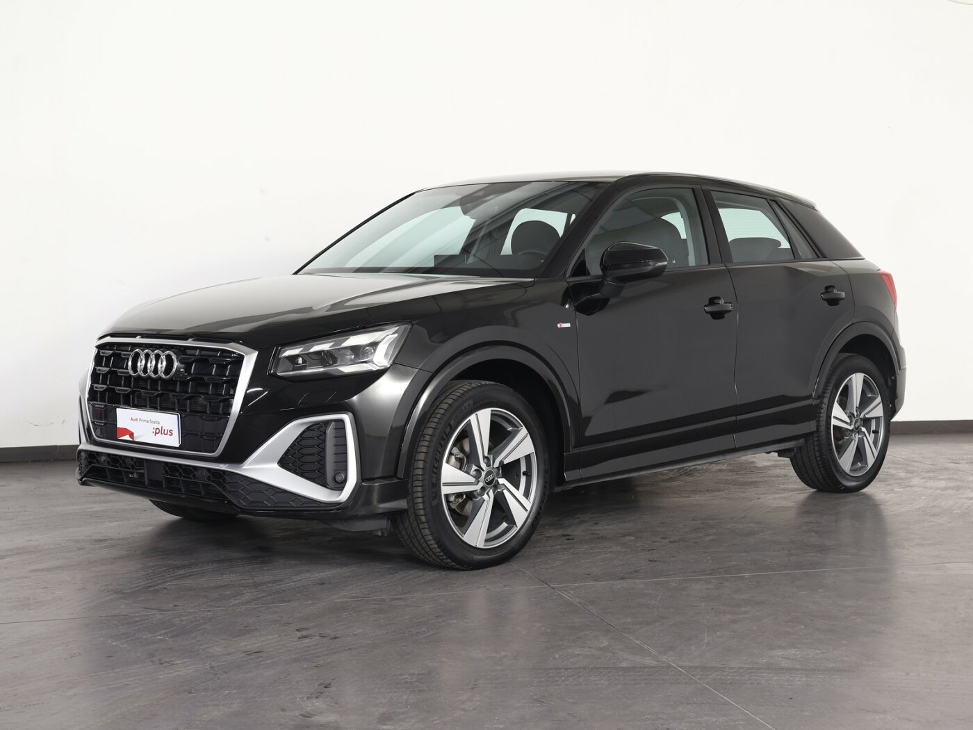 audi q2 35 1.5 tfsi s line edition s-tronic usata