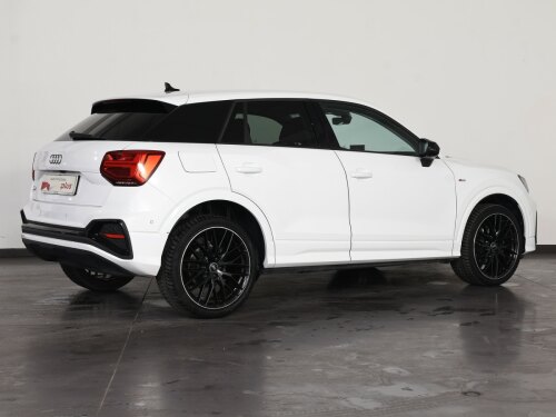 audi q2 30 2.0 tdi identity black s-tronic usata