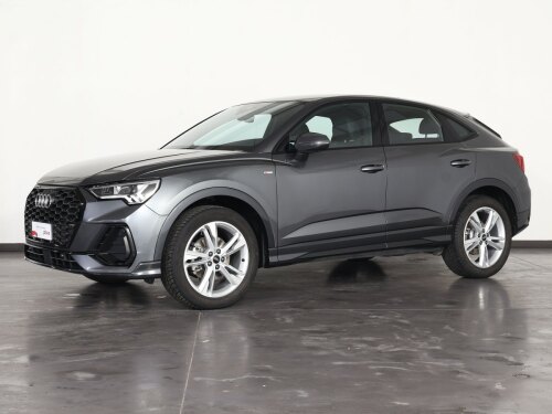 audi q3 sportback 35 1.5 tfsi identity black usata