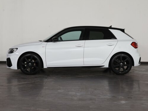 audi a1 sportback 30 1.0 tfsi identity black 110cv usata